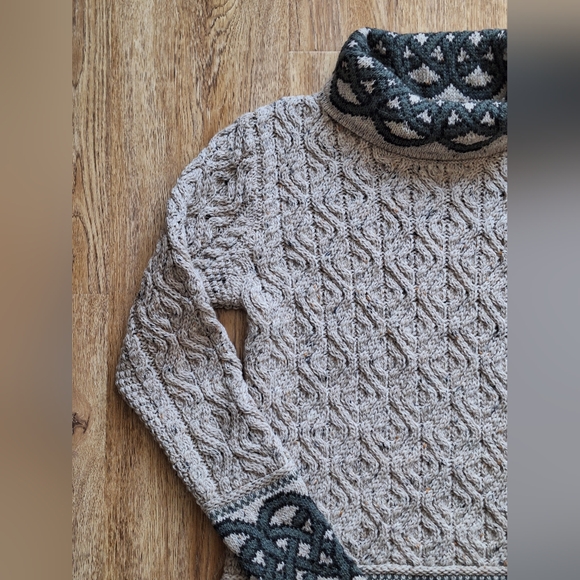 Aran Crafts Ranelagh Merino Jacquard Knit Crewneck Sweater in Oatmeal - M - Picture 6 of 14